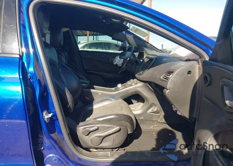 2016 Chrysler 200 S z USA, uszkodzony, nr VIN 1C3CCCBB8GN147155